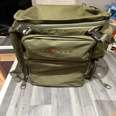 Nash Dwarf 28L Rucksack - Green, 19 x 29 x 50cm