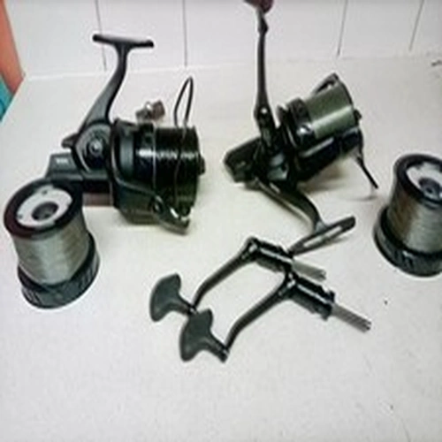 2 PENN OFFINITY 8000 BIG PIT REELS WITH SPARE HANDLES AND SPARE SPOOLS