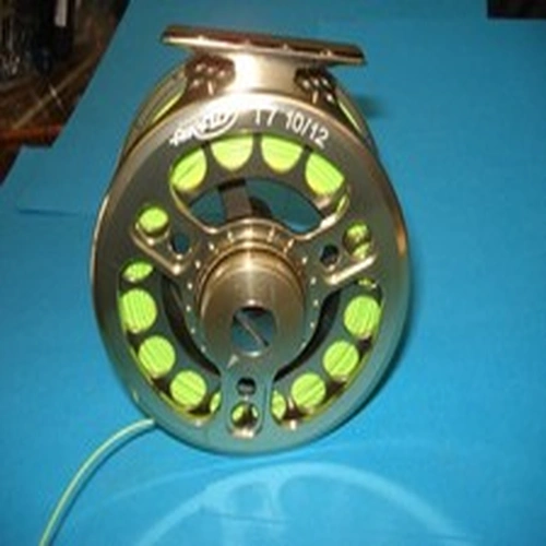 AIRFLO T7 SALMON FLY REEL #10/12 WITH A GOOD FLOATING FLY LINE