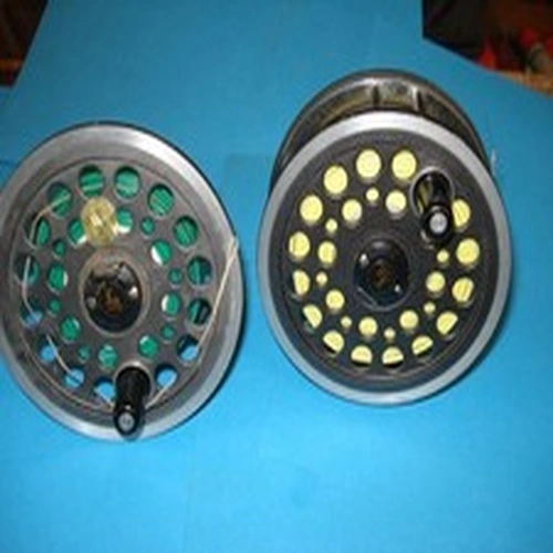 SHAKESPEARE BEAULITE SALMON FLY REEL 4 1/4 INCH WITH A SPARE SPOOL