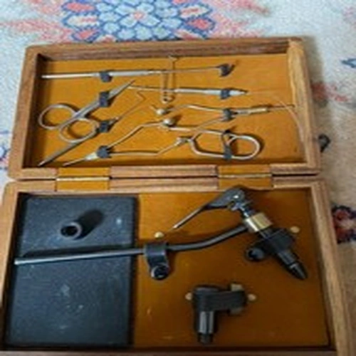 Fly tying set and materials