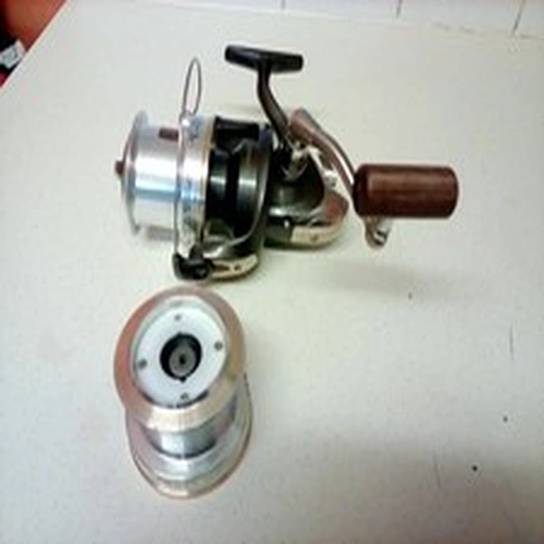 WYCHWOOD RIOT 75 BIGPIT REEL AND SPARE SPOOL