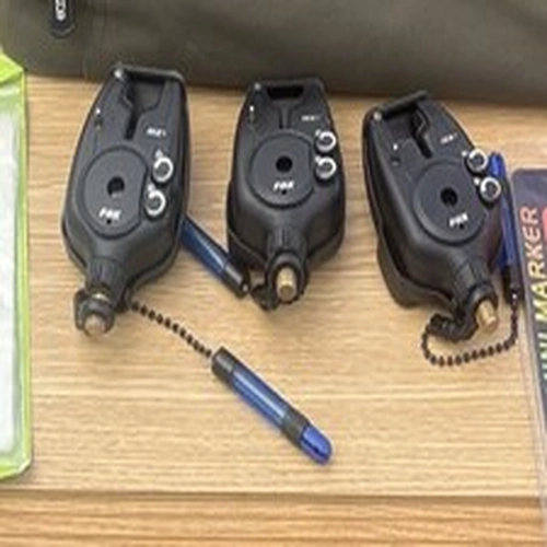 3 Fox MX+ Blue Carp Bite Alarms With Cases and Korda bobbin’s 