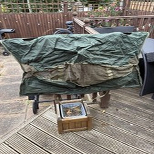 NGT Folding Weighting Sling, Size Large For Carp And Catfish. Complete In Cover.