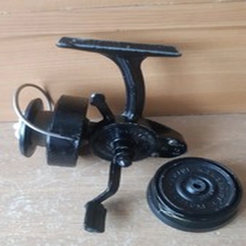 vintage intrepid standard reel + spare spool