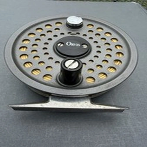 Orvis Battenkill 5/6 Trout Fly Reel and Zipped padded case.