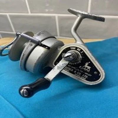 S.Allcock and Co Ltd Redditch The No2 Felton Crosswind fishing reel Velour Pouch