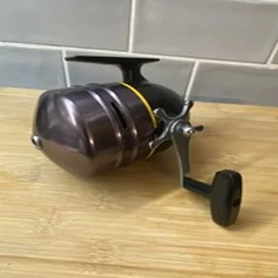 Diawa 28 spinning closed face reel superb Clean Working Order