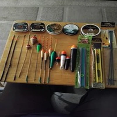 FISHING RETRO VINTAGE FLOATS, LINE & POLE BITS