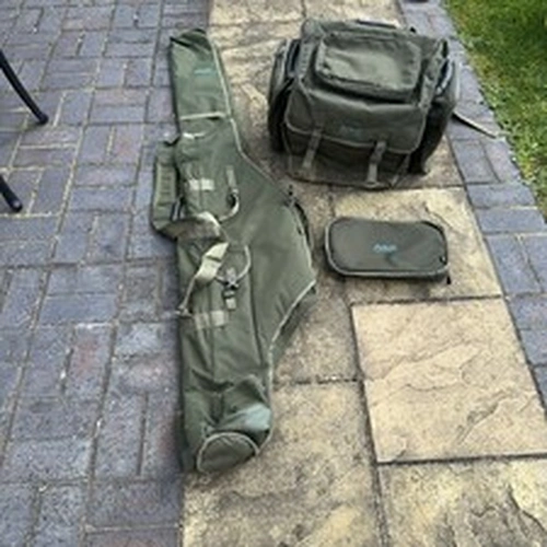 Aqua Endura Luggage. Old Range. Rucksack, Tristar Sleeve And Buzz Bar Pouch