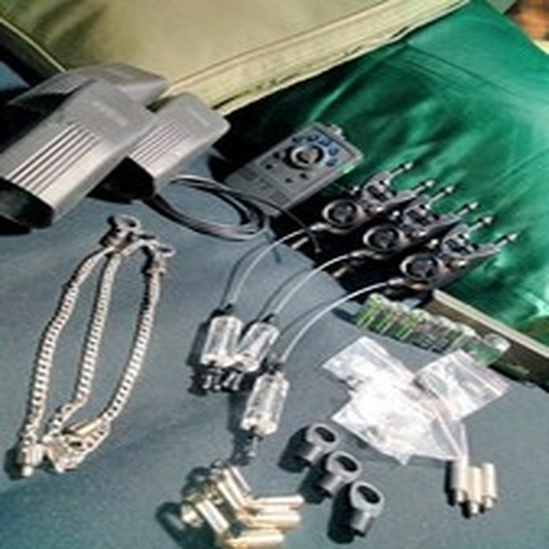 X3NashR3 Bite Alarms, Blue,Matrix bobbins, Upgraded thicker fibre cable &spares 