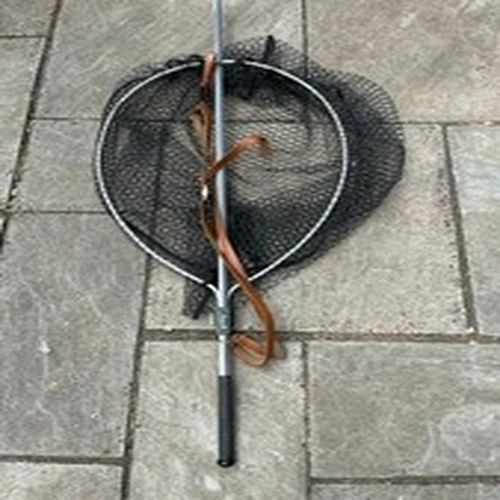 Sharpes of Aberdeen 28 inch Gye net teardrop shape with rubber mesh