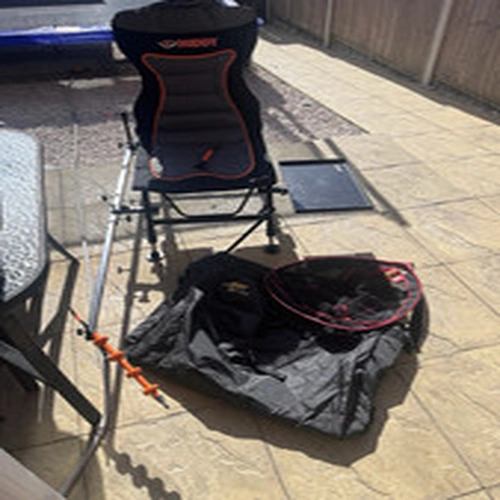 Middy MX-100 Adjustable Fishing Chair 1 Seater Fully Assembled Black Grey