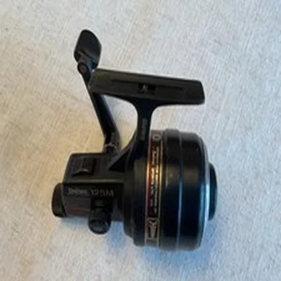 Vintage Daiwa Harrier 125M  Closed Faced Reel Read Description