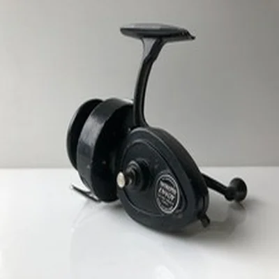 Vintage Intrepid Envoy Fixed Spool Fishing Reel-Snappy Bail Arm-Works well
