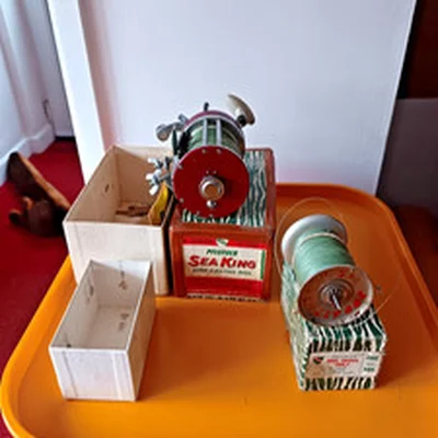 vintage Pflueger 2288m sea king surf casting reel & no 486 reel spool