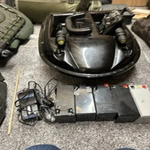 Wave Runner Mrk 4 Bait Boat + 5 batteries