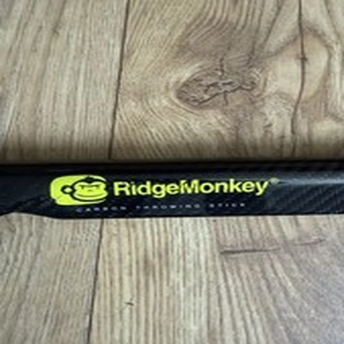 RidgeMonkey Carp Tackle Carbon Throwing Stick With Case Gloss Edition