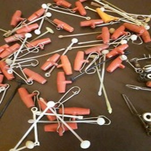 MIXED LOT SEA FISHING ZIP SLIDERS AND BOOMS