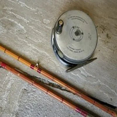 Hardy's  'The Perfect' 3 1/8 Fly Reel 1920's , with rod and folding landing net.