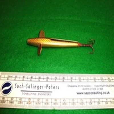 Old bygone devon minnow gold col.Slotted scaledupper.Old fishing lure brass 7.4c