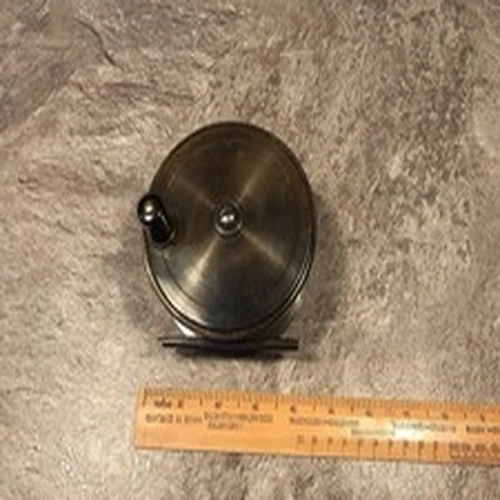 A EARLY VINTAGE 4 .25” BRASS SALMON REEL GREAT SHOW PIECE FULL WORKING ORDER 