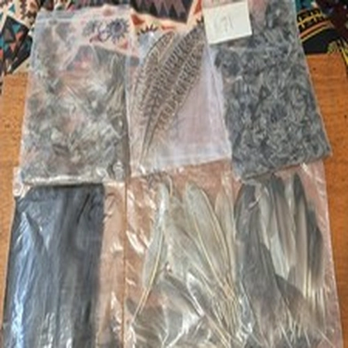 6 PACKS OF VINTAGE FLY TYING MATERIALS GOOD MIXED LOT AS PICTURED