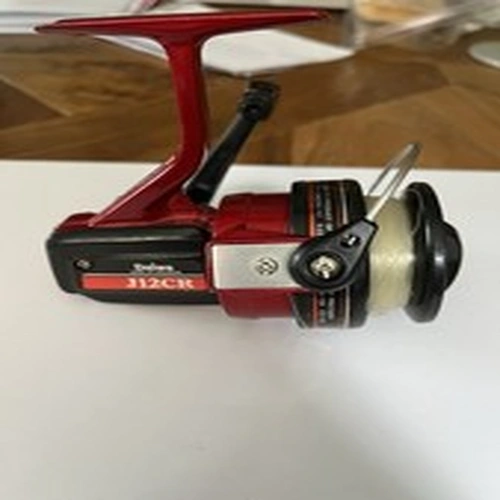Daiwa J12CR Fishing Reel Very Good Condition