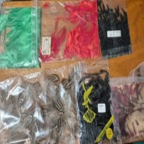 6 PACKS OF VINTAGE FEATHERS AS PICTURES SHOW GOOD MIXED LOT