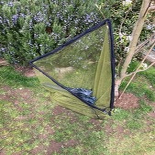 NGT 42" Specimen Net - Green with spreader. used v/good condition incl stink bag