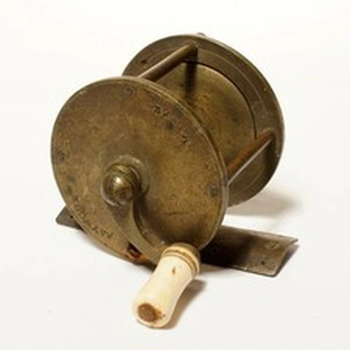 Haywood Crank Wind Brass Reel - Diameter: 1 3/4" (4.5cms) - Good Condition.