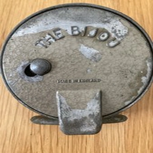 FISHING REEL THE BIJOU VINTAGE METAL 3" REEL O427
