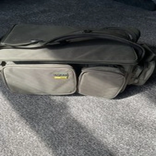 Solar Tackle Undercover green Ruckbag Fishing Rucksack Luggage vgc