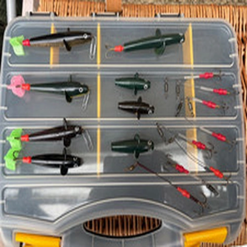 Bruce and Walker - 8 x Vintage Devon Minnows (Weighted) in a carry box