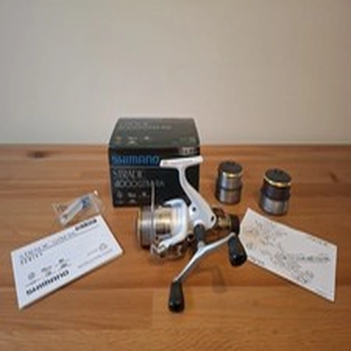 SHIMANO STRADIC 4000 GTM-RA FISHING REEL . ORIGINAL BOX AND 2 SPARE SPOOLS