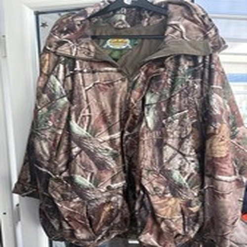 Cabela’s Real tree Hooded Hunting Fishing Jacket