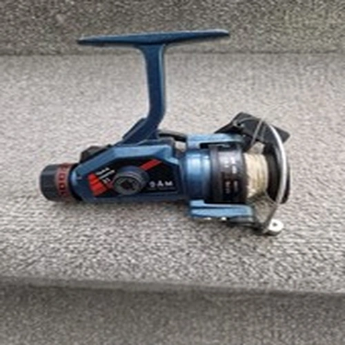 Vintage Fishing Reels. D.A.M. Quick Fighter 31 & Ryobi GN2 Graphite