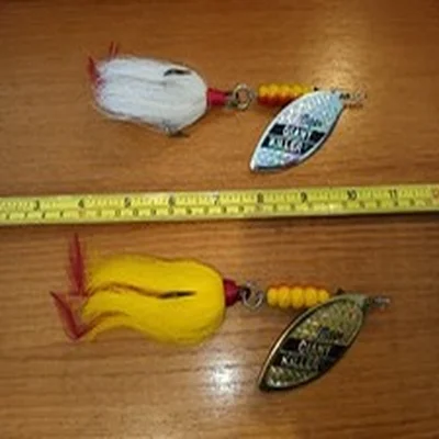 2 x MEPPS GIANT KILLER BUCKTAIL REFLECTIVE BLADE PIKE SPINNERS