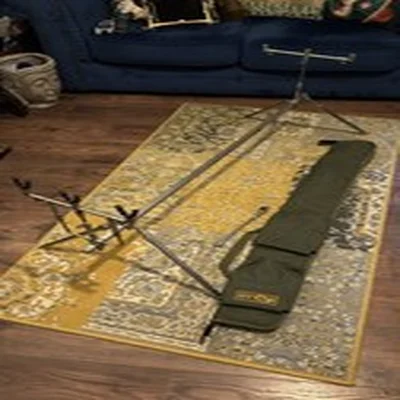 Solar Globetrotter 3 Rod Pod & Case.