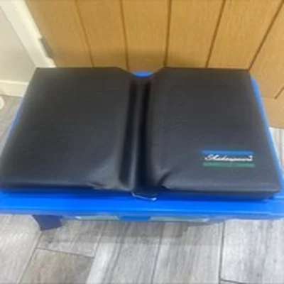 Shakespeare Padded Pole Cushion - Fishing Tackle For Beta Box