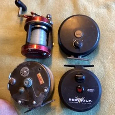 JOB LOT OF FOUR ASSORTED VINTAGE FISHING REELS