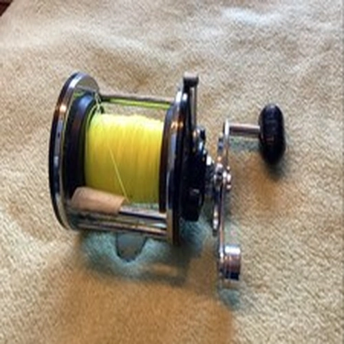 VINTAGE PENN BEACHMASTER BLACK FISHING REEL 160L, ORIGINAL BOX