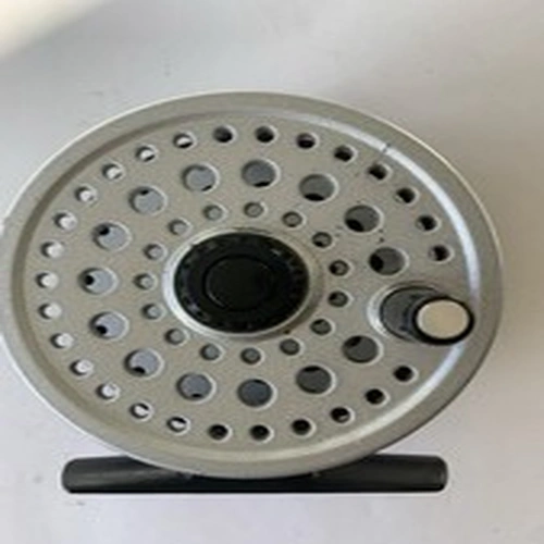 A VERY GOOD VINTAGE RYOBI 3" SUPER LIGHT 255MG MAGNESIUM TROUT FLY FISHING REEL