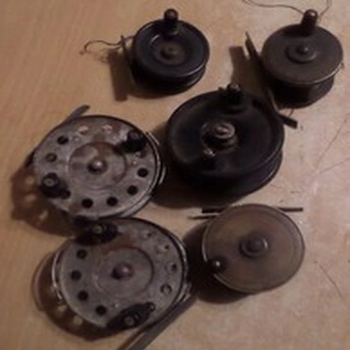 Vintage Fishing Reels (unamed) 2 off Brass  2 off Steel 2 off Bakelite-all good