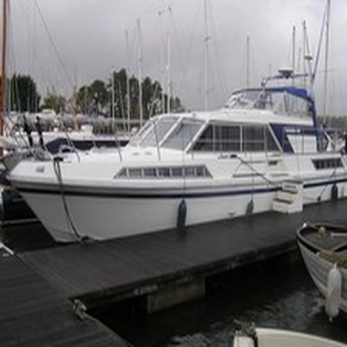Ocean 42 twin screw motor cruiser. !980 build