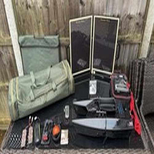 Angling Technics Procat mk3 with solar panel and Deeper pro plus
