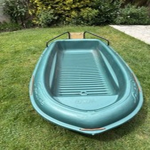 BIC Sportyak Boat In green