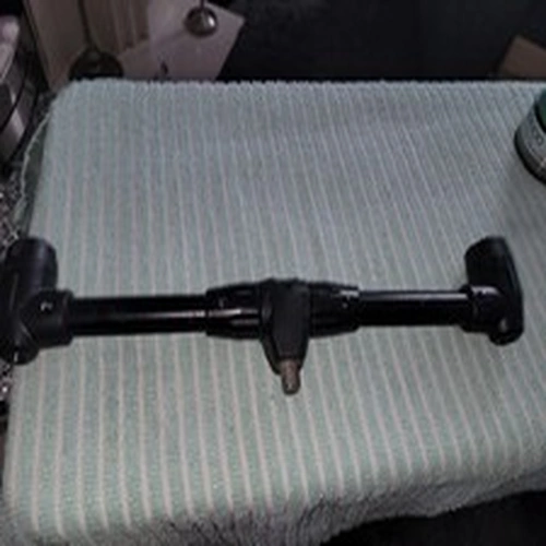 KORUM TRIPOD SPARE REPLACEMENT BUZZ BAR IN VERY GOOD CONDITION 