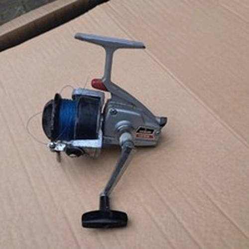 Vintage Daiwa 1050 Spinning Reel Silver Colour Fully Working Fishing Reel
