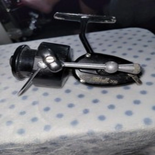 Garcia Mitchell 300 Spinning Fishing Reel Vintage l@@k